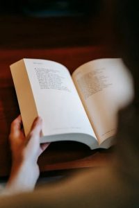 How many pages are in a chapter